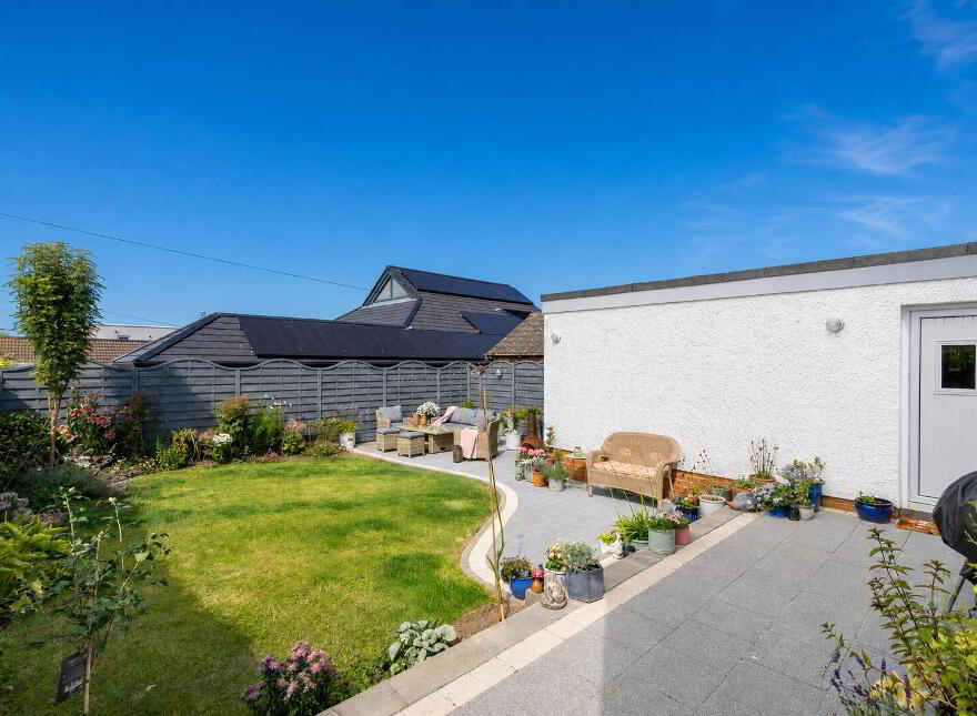16 Generals Walk, Donaghadee, BT21 0HT