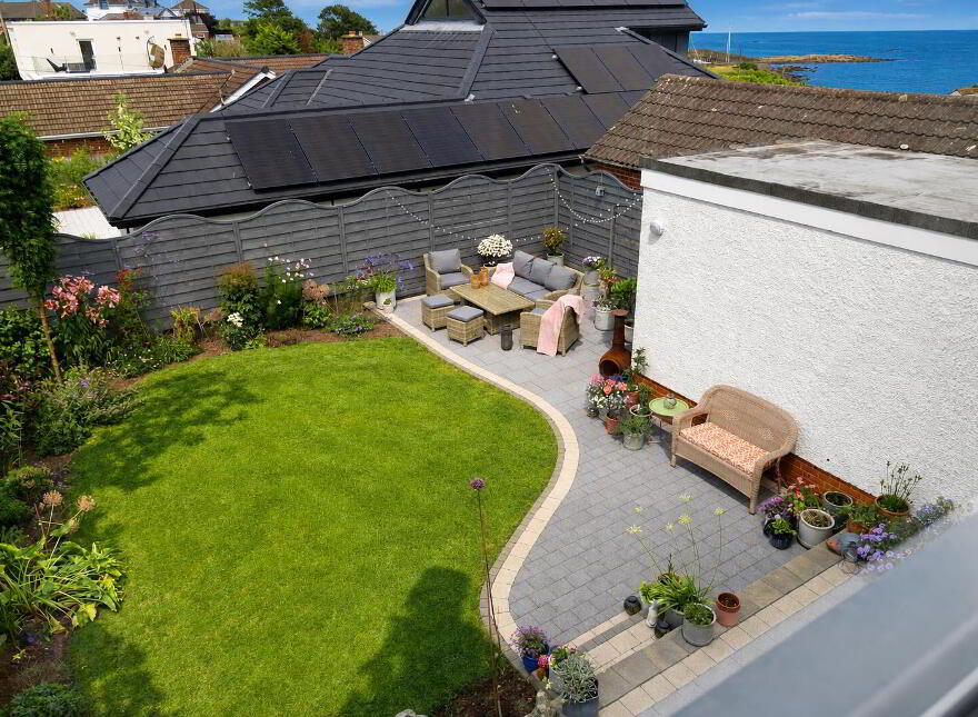 16 Generals Walk, Donaghadee, BT21 0HT