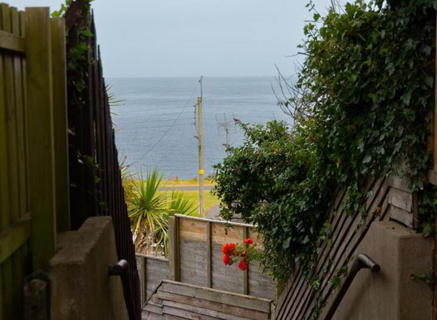 16 Generals Walk, Donaghadee, BT21 0HT