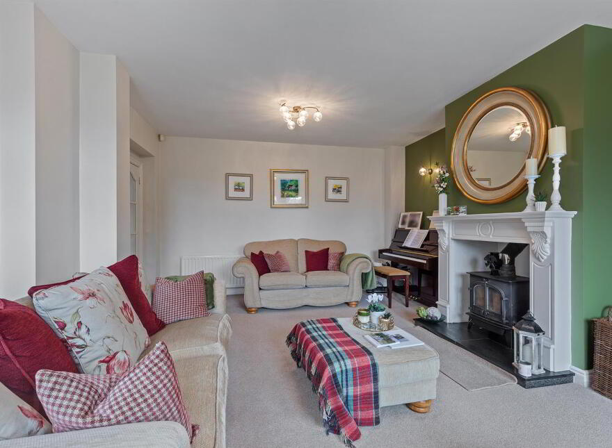 16 Generals Walk, Donaghadee, BT21 0HT