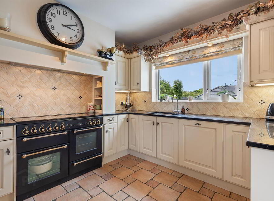 16 Generals Walk, Donaghadee, BT21 0HT