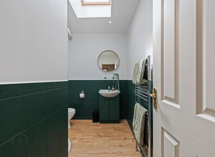 16 Generals Walk, Donaghadee, BT21 0HT