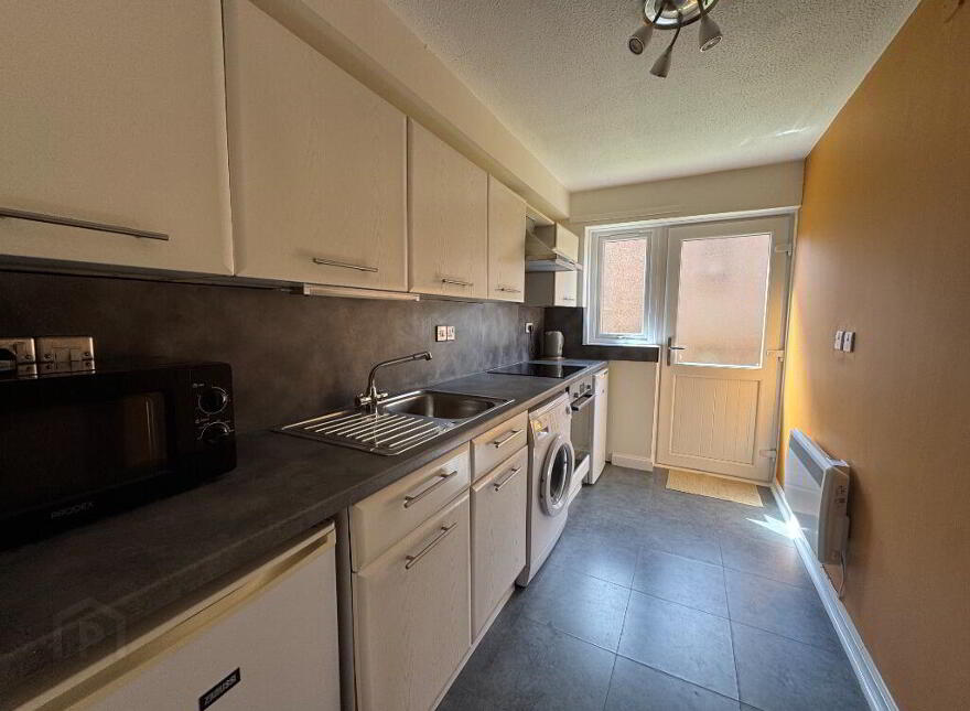 34 Kilmaurs Road, Newington, Edinburgh, EH16 5DP