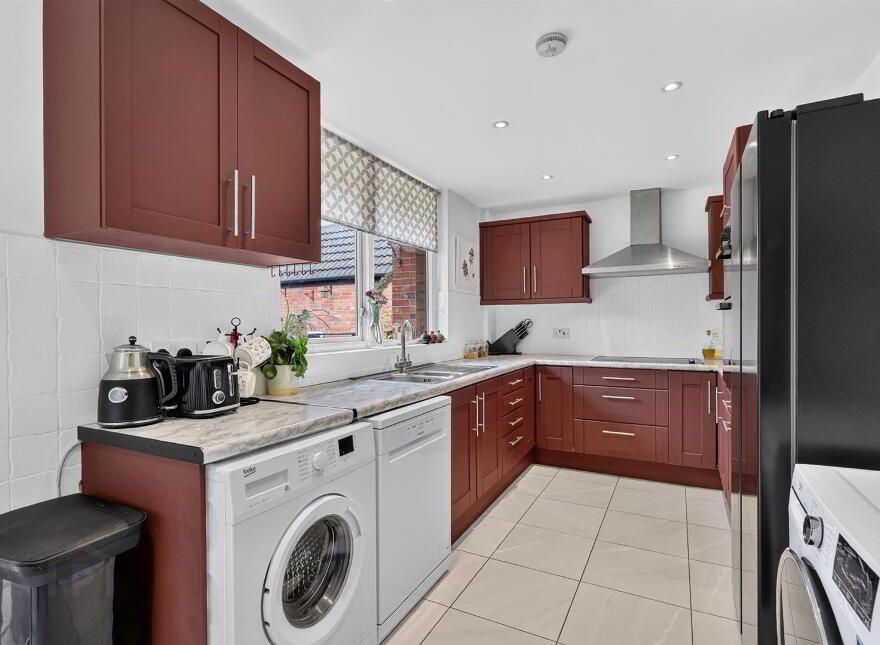 13 Lakeside Drive, Belfast, BT10 0NU