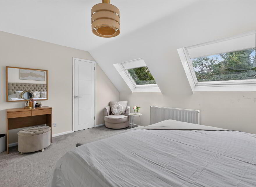13 Lakeside Drive, Belfast, BT10 0NU