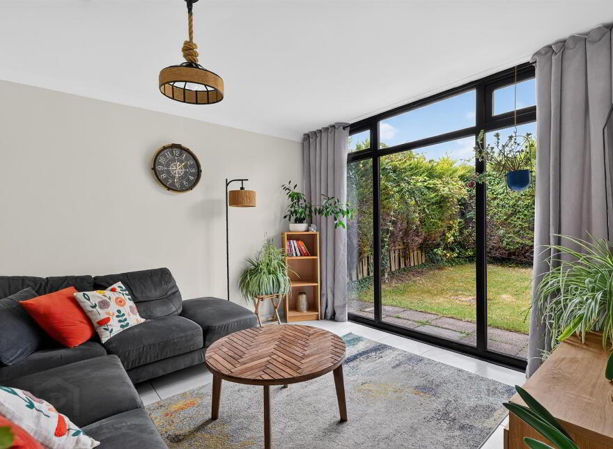 13 Lakeside Drive, Belfast, BT10 0NU