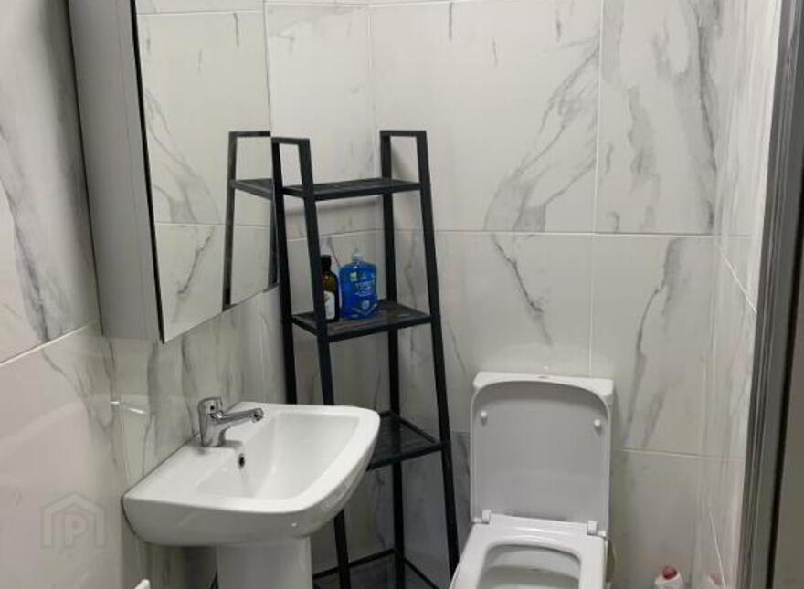 Apartment 6 Millennium Court, Belfast, BT2 7JQ