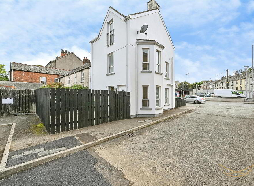 10 Greenburn River Mews, Ballynure Road, Ballyclare, BT39 9AG