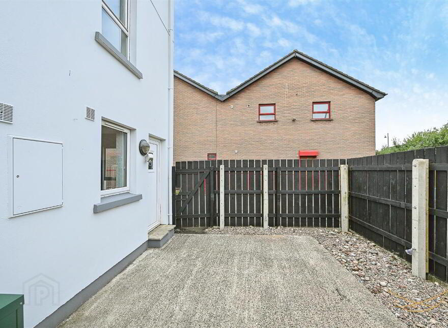 10 Greenburn River Mews, Ballynure Road, Ballyclare, BT39 9AG