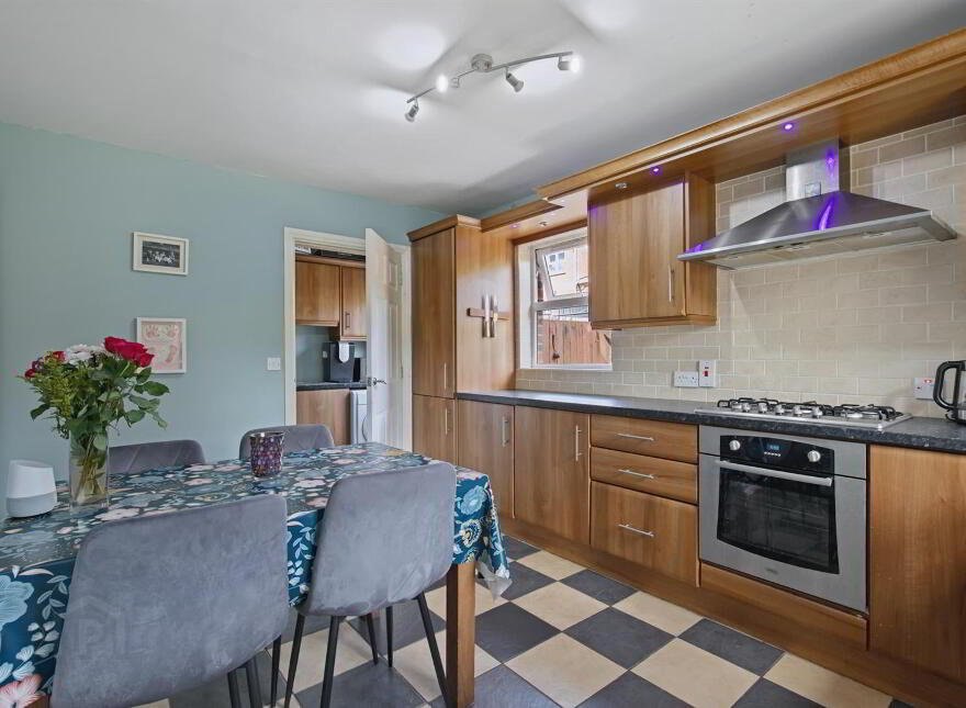 1 Wolfhill Manor, Belfast, BT14 8DE
