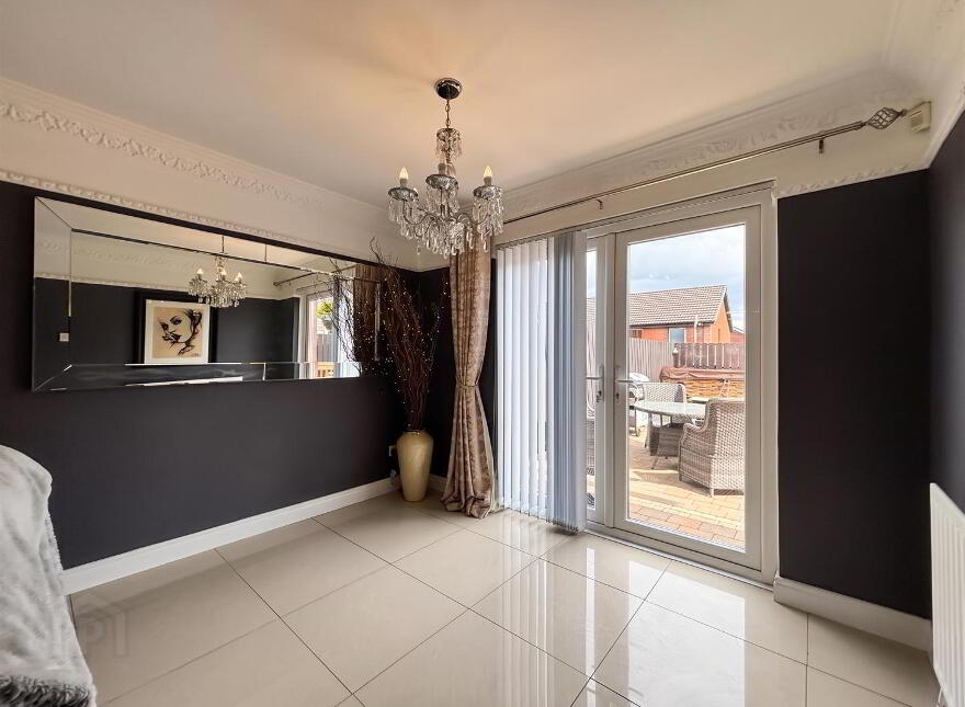 6 Nelson Square, Belfast, BT13 2PR