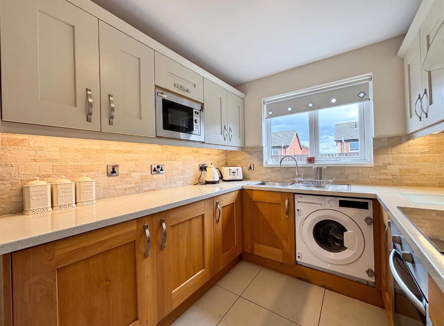 6 Nelson Square, Belfast, BT13 2PR