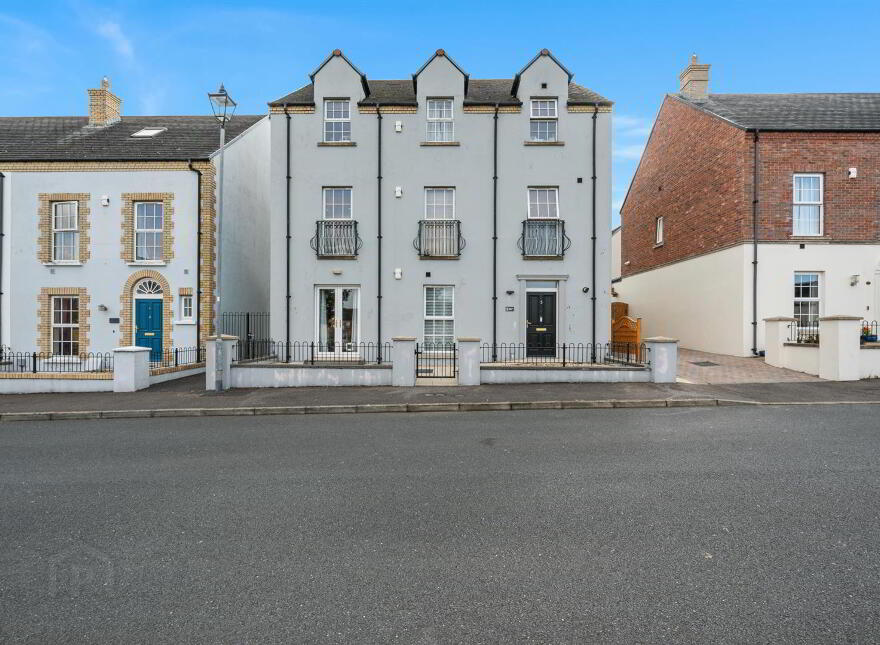 5 Blackrock Square, Newtownabbey, BT36 4NS
