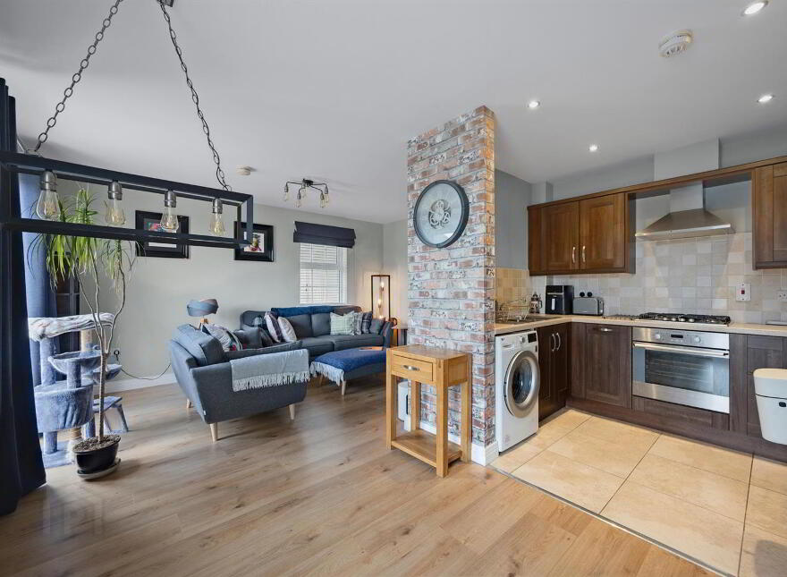 5 Blackrock Square, Newtownabbey, BT36 4NS