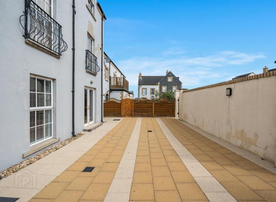 5 Blackrock Square, Newtownabbey, BT36 4NS