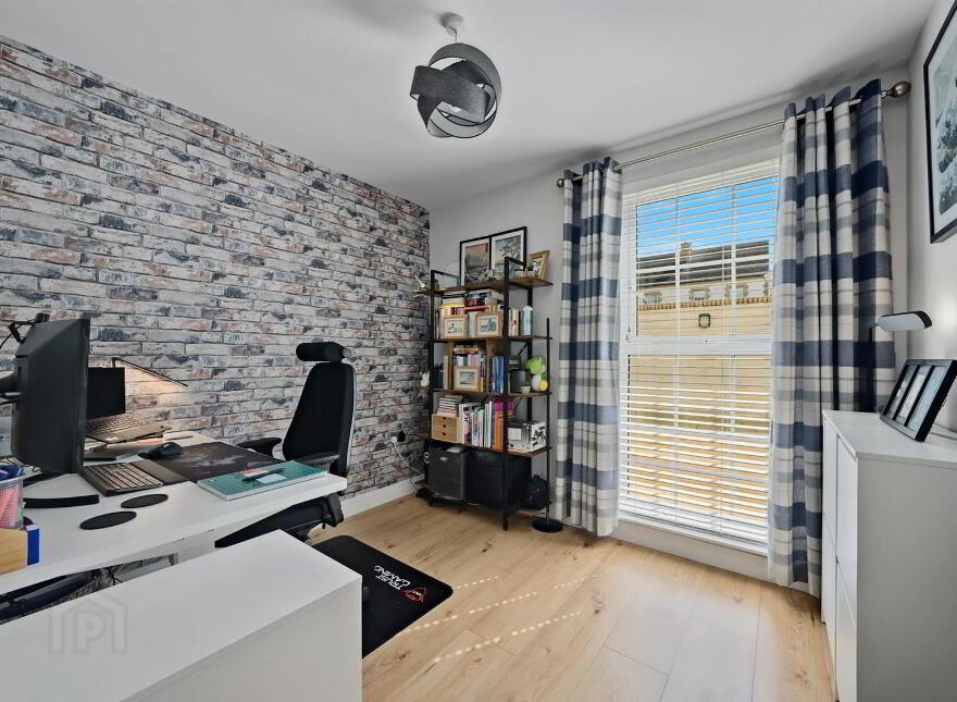 5 Blackrock Square, Newtownabbey, BT36 4NS