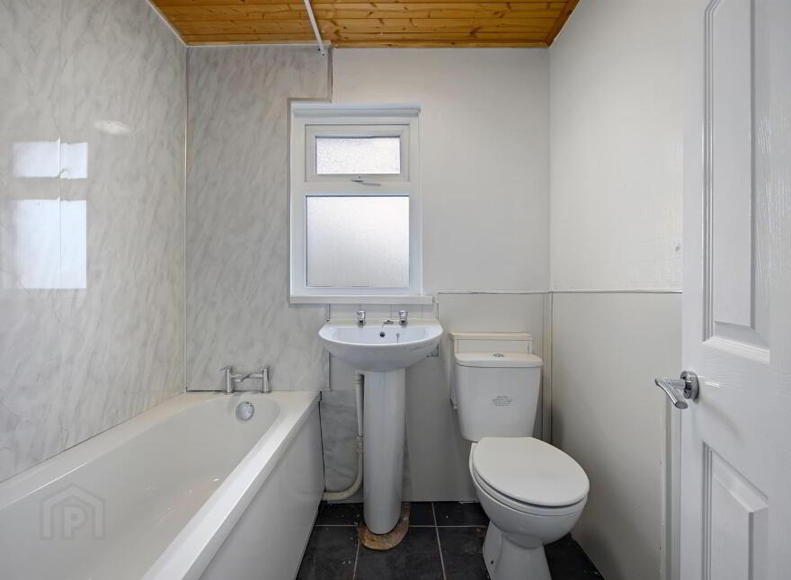 7 Islay Gardens, Dundonald, Belfast, BT16 2NJ