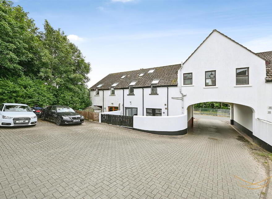 3 The Courtyard, Ballynure, BT39 9YH