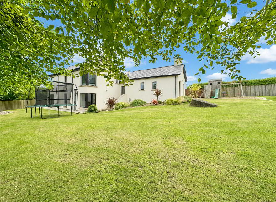 82 Marshallstown Road, Carrickfergus, BT38 9DE