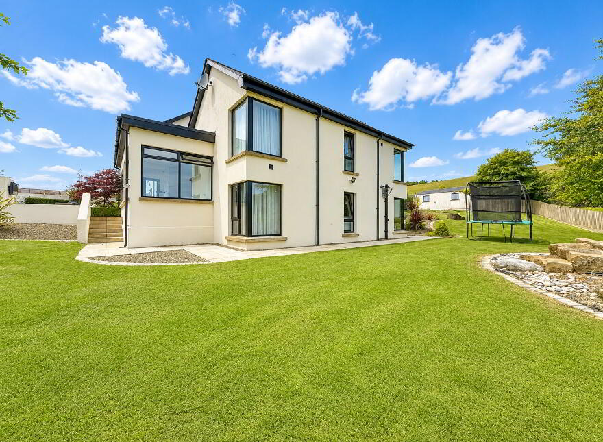 82 Marshallstown Road, Carrickfergus, BT38 9DE