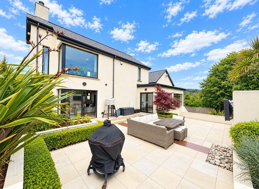 82 Marshallstown Road, Carrickfergus, BT38 9DE