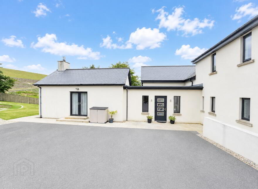 82 Marshallstown Road, Carrickfergus, BT38 9DE