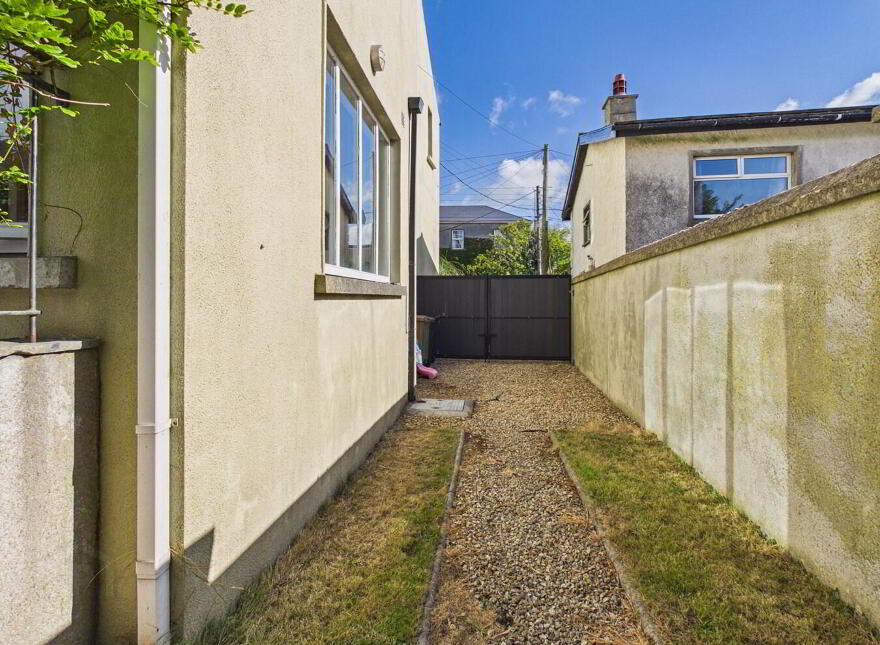 1 Merville Terrace, Patrick Street, Tramore, X91EK24
