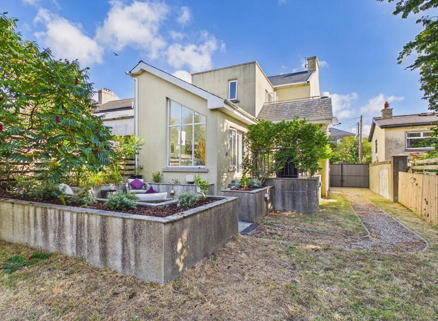 1 Merville Terrace, Patrick Street, Tramore, X91EK24