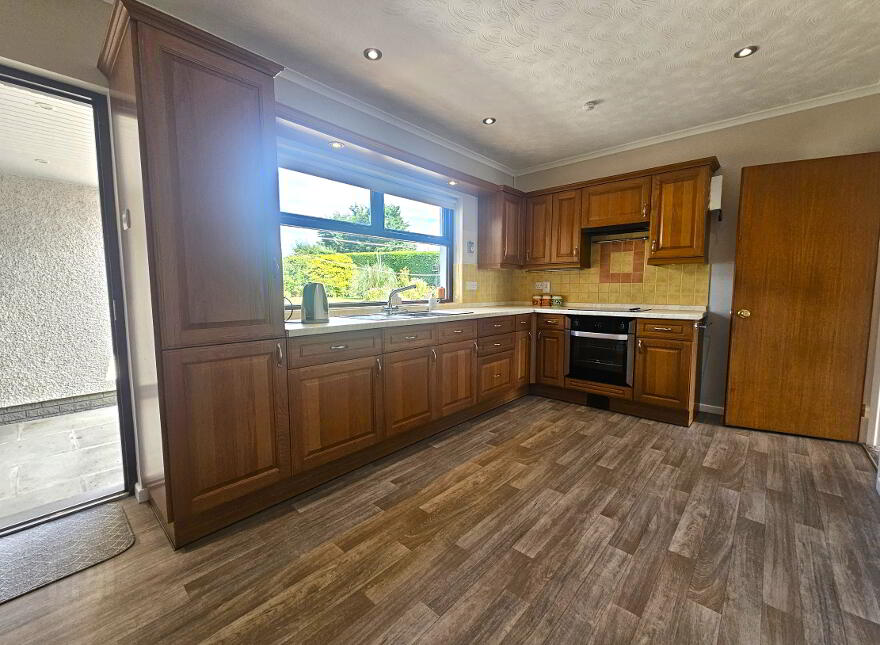 37 Taylorstown Hill, Antrim, BT41 3RL
