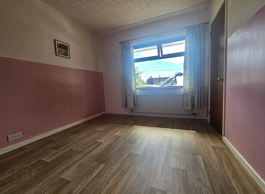 37 Taylorstown Hill, Antrim, BT41 3RL