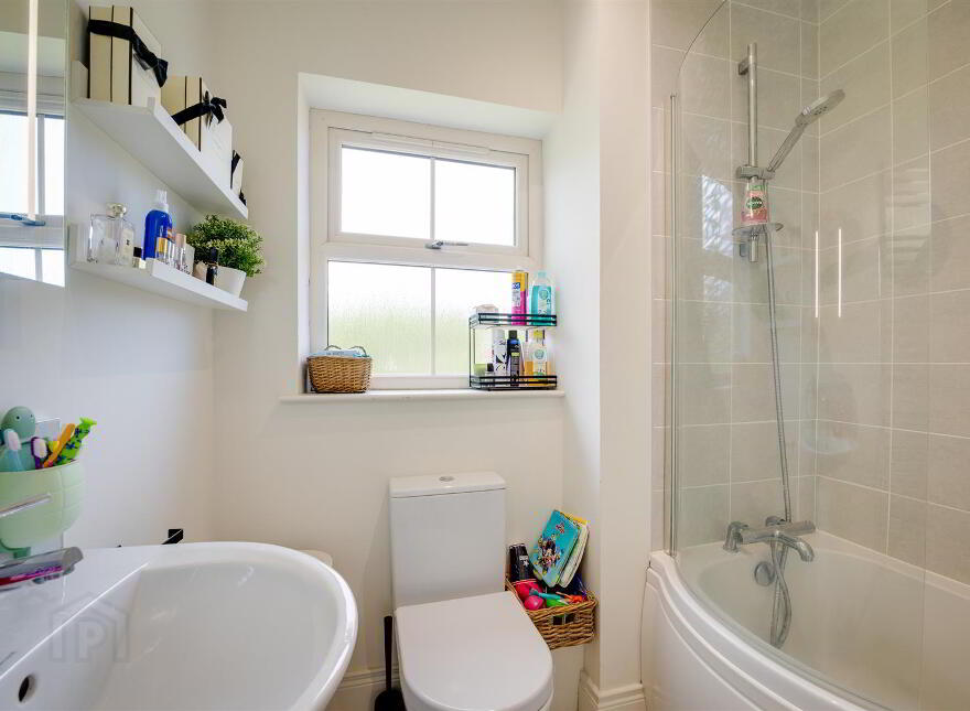 54 Helens Wood Way, Bangor, BT19 1FR