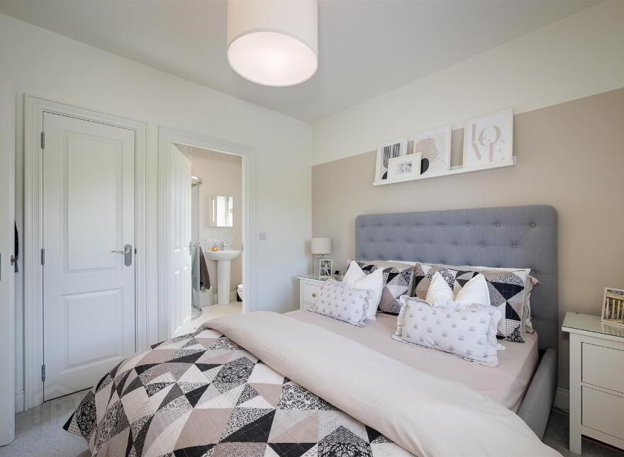 54 Helens Wood Way, Bangor, BT19 1FR