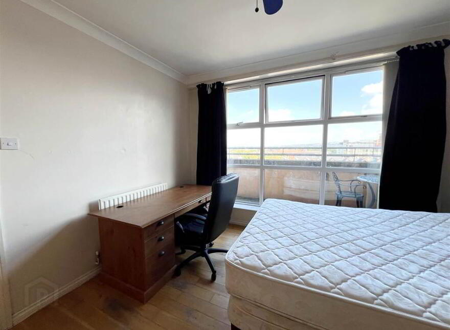 114 Bass Buildings, Belfast, BT2 8EA