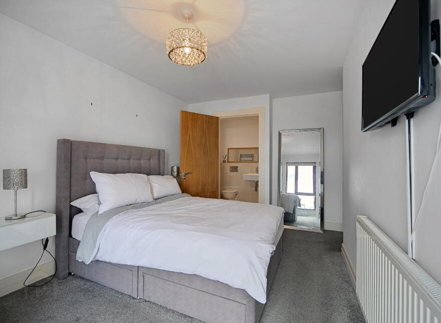 128 James Clow Building, 15 Princes Dock Street, Belfast, BT1 3DS