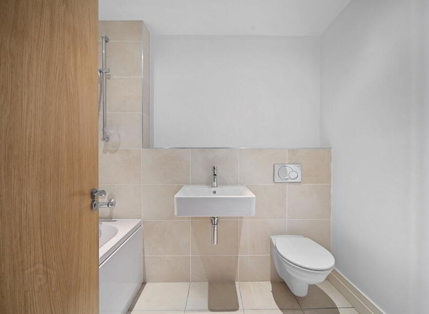 128 James Clow Building, 15 Princes Dock Street, Belfast, BT1 3DS