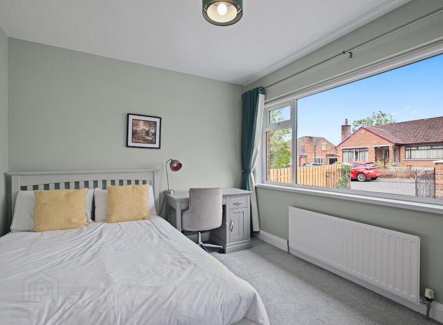 33 Glenhugh Park, Belfast, BT8 7PQ