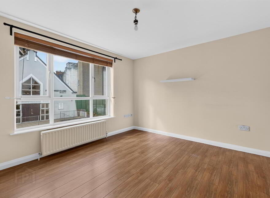 Apt 1, 34 Central Avenue, Bangor, BT20 3AF
