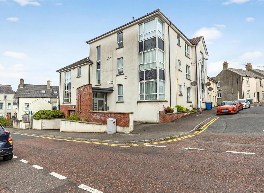Apt 1, 34 Central Avenue, Bangor, BT20 3AF