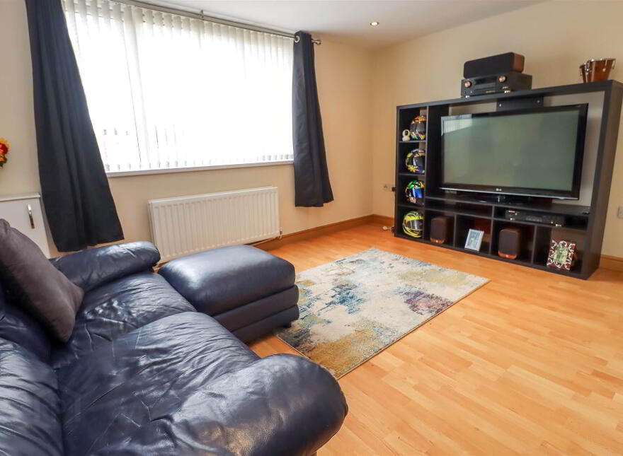 64b Craignish Crescent, Dundonald, Belfast, BT16 2RX