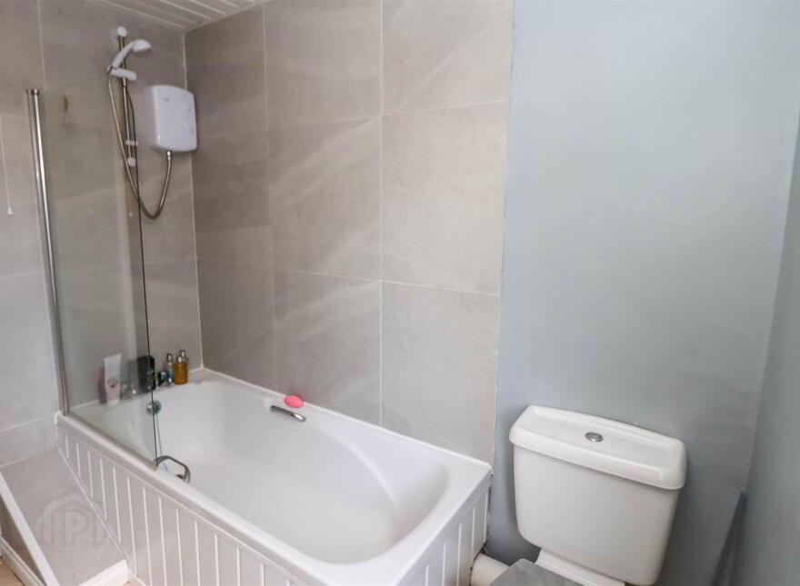 64b Craignish Crescent, Dundonald, Belfast, BT16 2RX