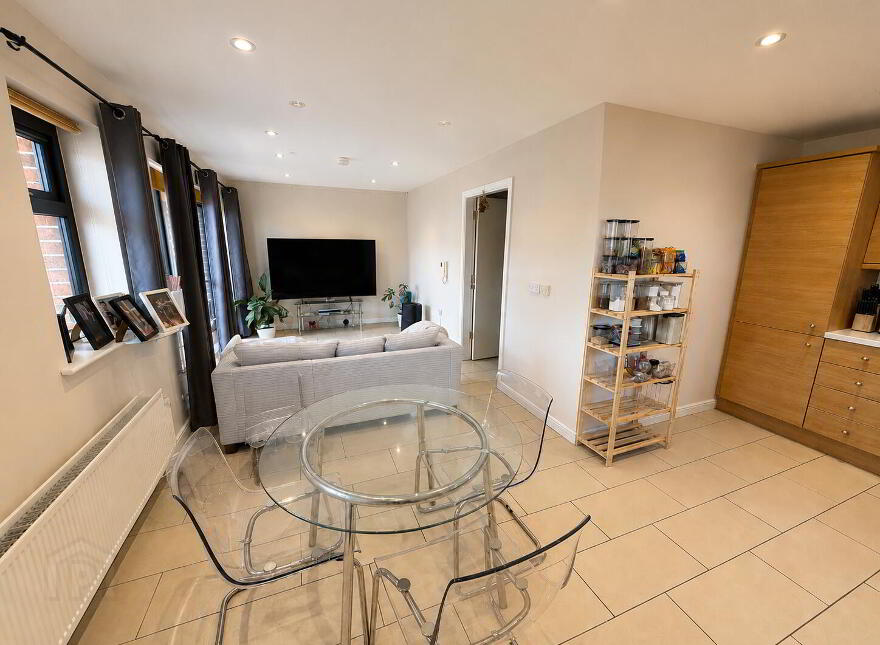 8 Wallace Apartments, Lisburn, BT27 4EJ