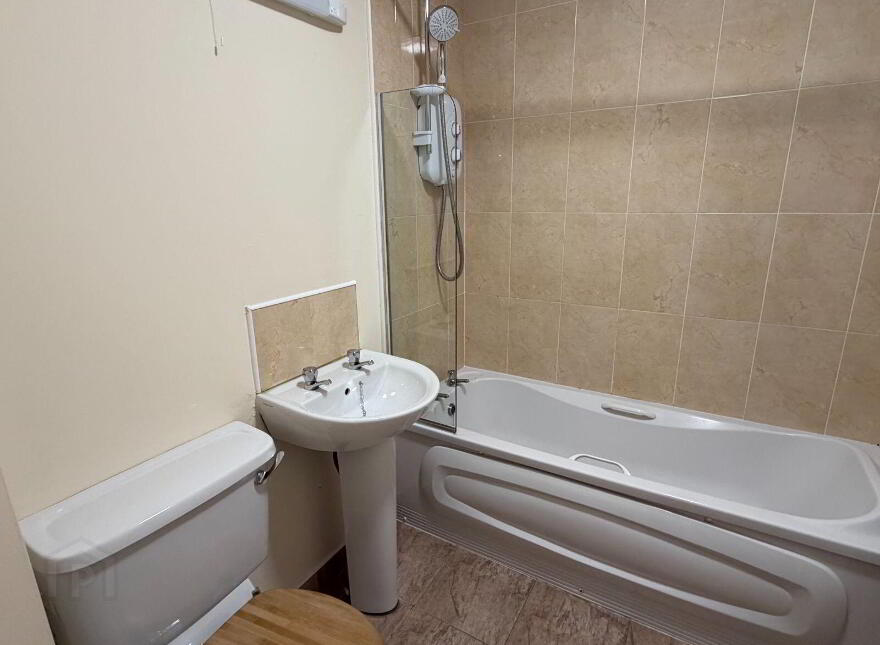 46 Léim An Bhradáin, Gort Road, Ennis, V95CC61