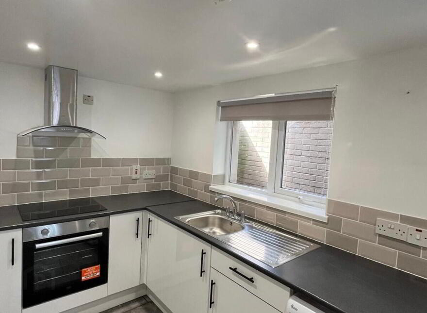 47 Ardenvohr Street, Belfast, BT6 8NB