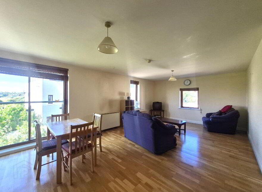 7 Riverside Court, Chapel Street, Caher, Caher, F28FD35