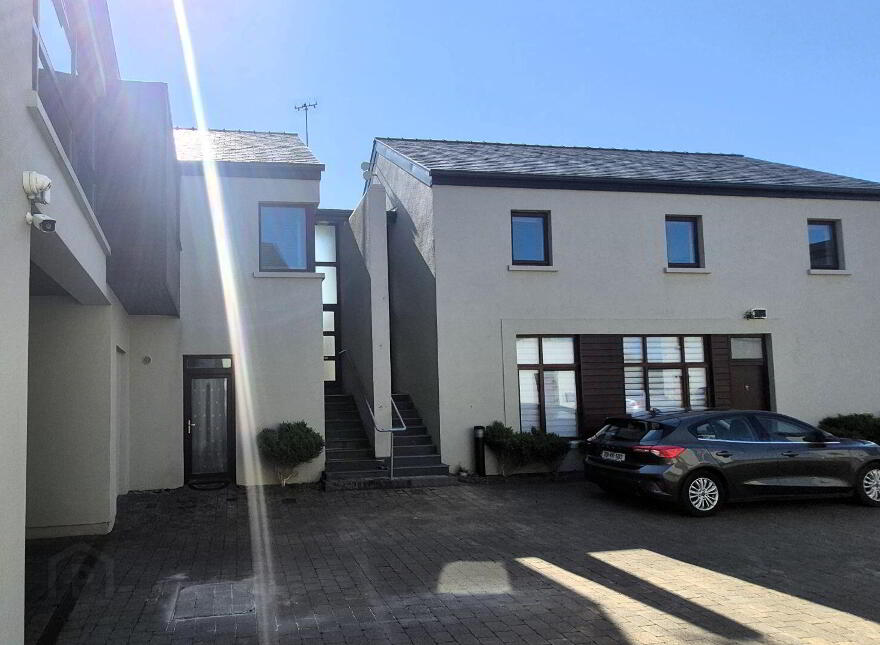 7 Riverside Court, Chapel Street, Caher, Caher, F28FD35