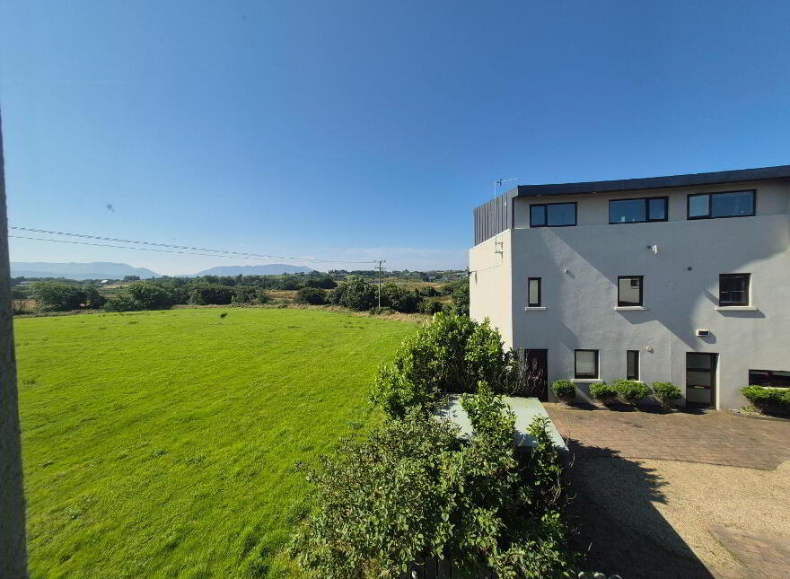 7 Riverside Court, Chapel Street, Caher, Caher, F28FD35