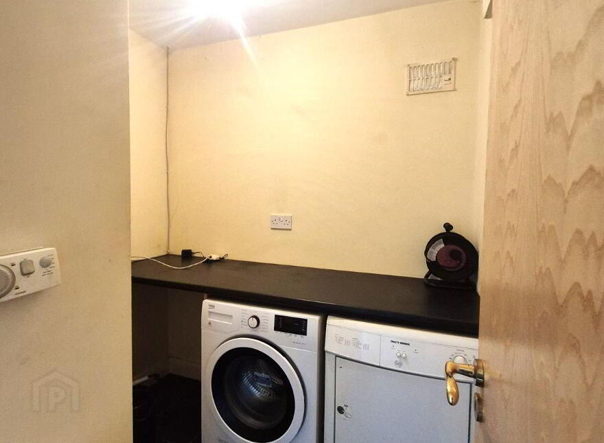 7 Riverside Court, Chapel Street, Caher, Caher, F28FD35