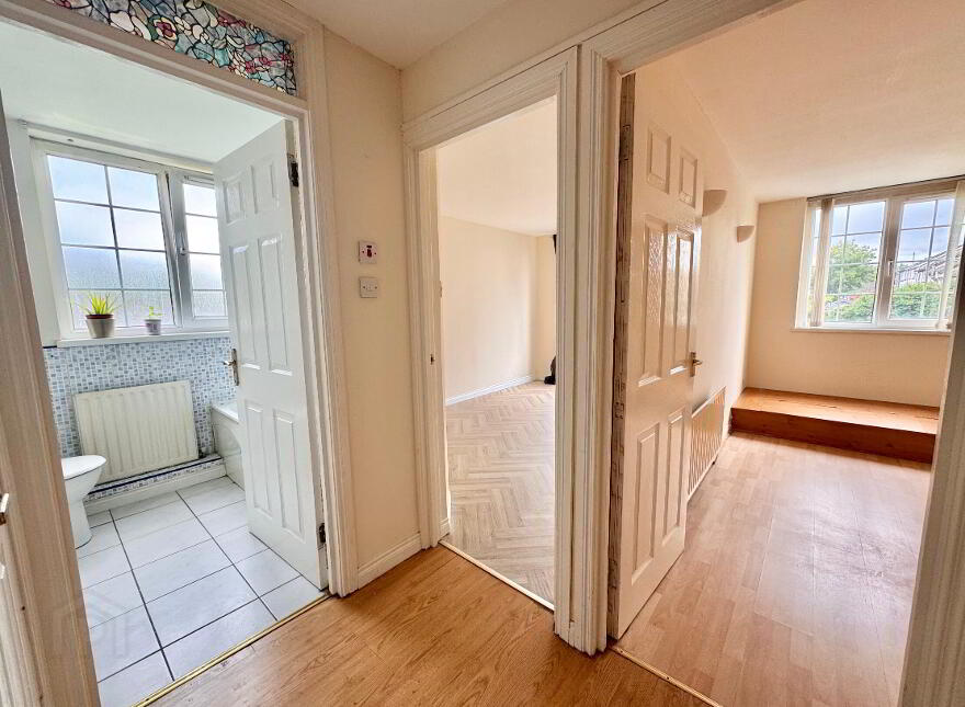 6C Creighton Mews, Dunmurry, Belfast, BT17 0LD