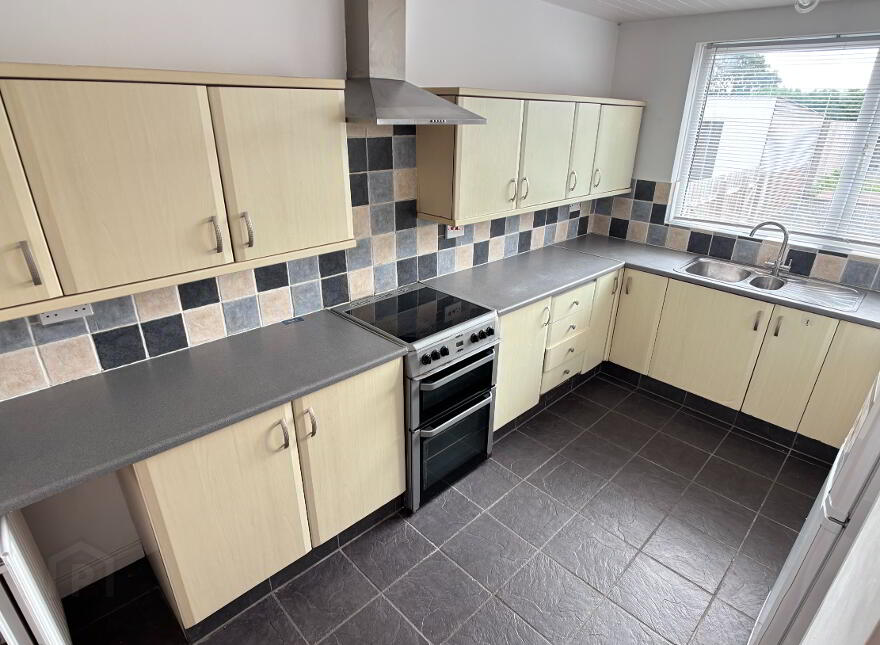 52 Gilford Road, Lurgan, BT66 7EA