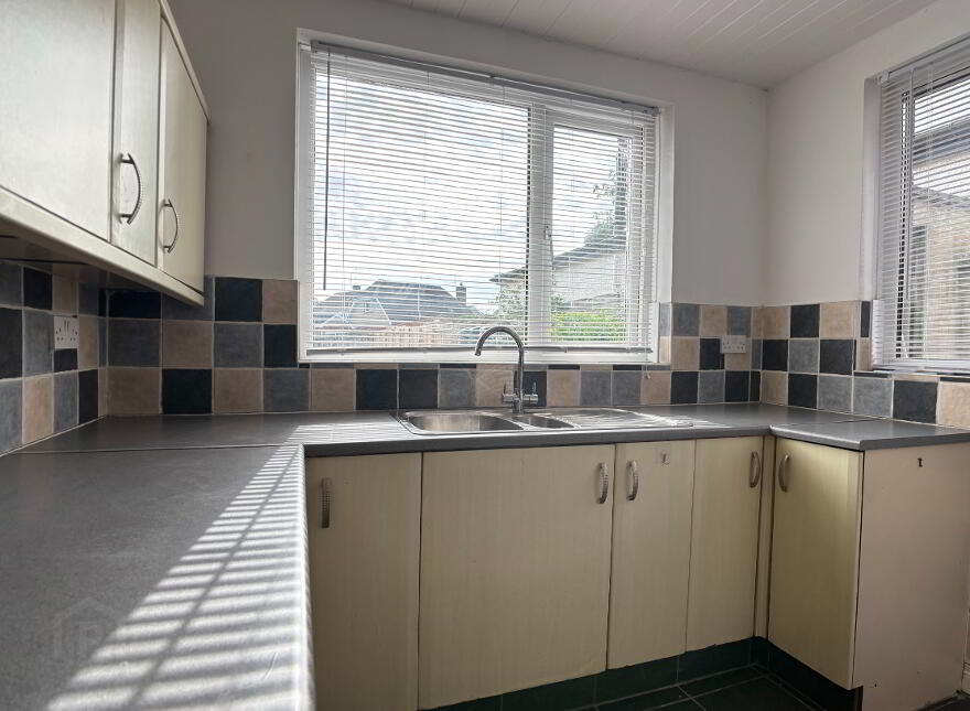 52 Gilford Road, Lurgan, BT66 7EA